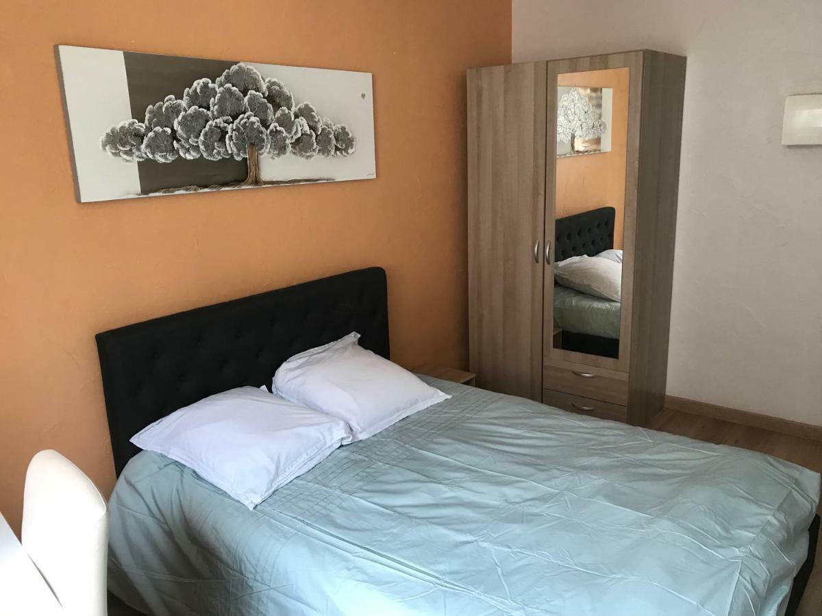 T3 en vieille ville 2adult 2 enfants parking gratuit - by La Source d'OrFée Boulogne-sur-Mer Exterior foto
